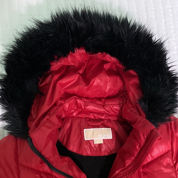 Red Michael Kors Puffer Jacket w/ Detachable Faux Fur-lined Hood and Buckle sz14 - Picture 2 of 8